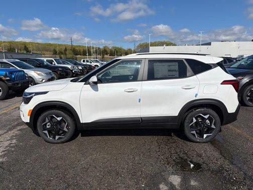 Snow White Pearl 2026 Kia Seltos S