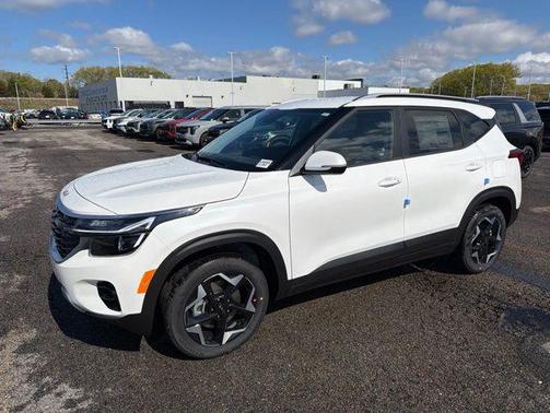Snow White Pearl 2026 Kia Seltos S