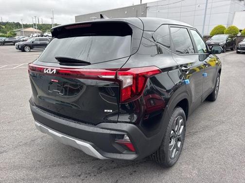 2025 Kia Seltos LX