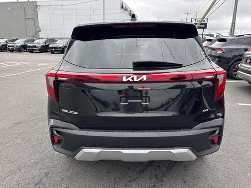 2025 Kia Seltos LX