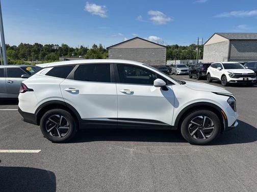 2023 Kia Sportage Hybrid LX