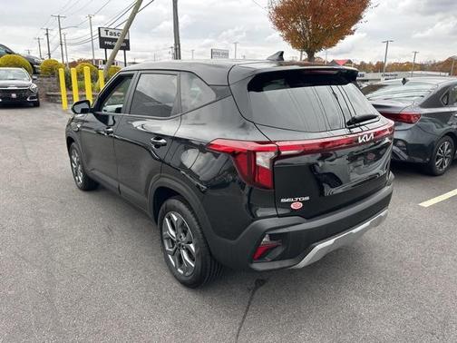 2025 Kia Seltos LX
