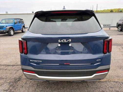 Midnight Lake Blue 2026 Kia Sorento S