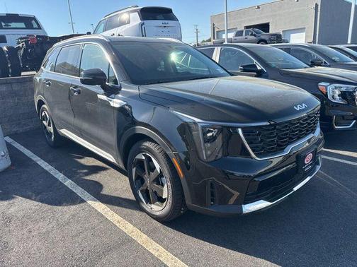 Aurora Black Pearl 2026 Kia Sorento Hybrid EX