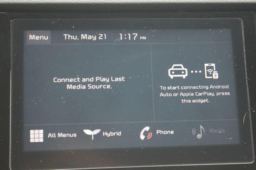 Snow White Pearl 2022 Kia Niro LX