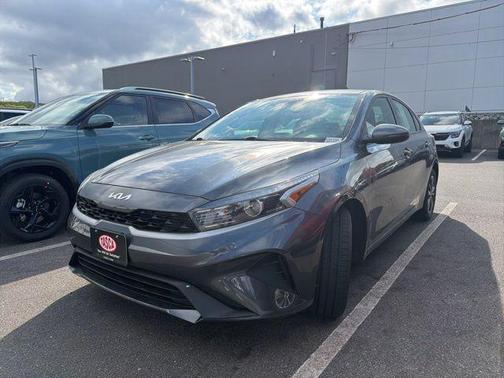 Gravity Gray 2024 Kia Forte LXS