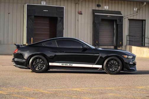 Shadow Black 2019 Ford Shelby GT350 Base