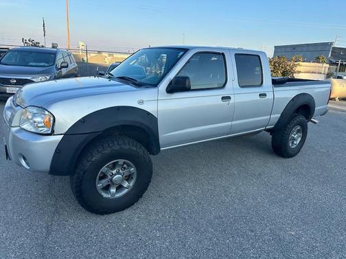 2004 Nissan Frontier XE-V6 Crew Cab