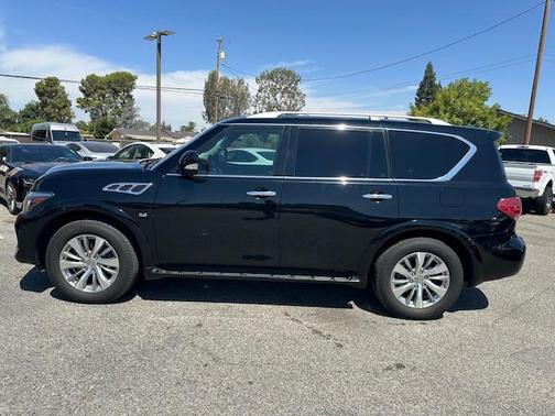 2016 INFINITI QX80 Base
