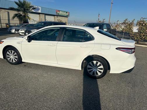 2020 Toyota Camry LE