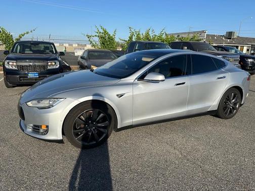2015 Tesla Model S 85