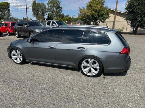 2016 Volkswagen Golf SportWagen TSI SEL 4-Door
