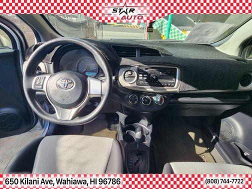 Photo 3 of 9 of 2014 Toyota Yaris LE