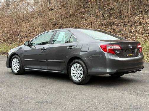 2013 Toyota Camry Hybrid LE