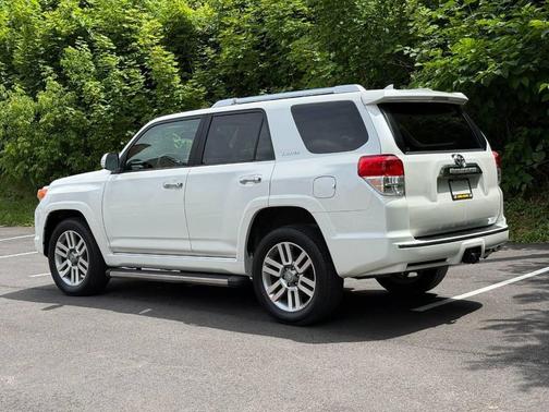 Blizzard Pearl 2011 Toyota 4Runner Limited