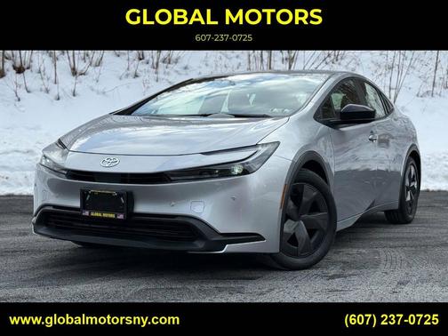 2023 Toyota Prius LE