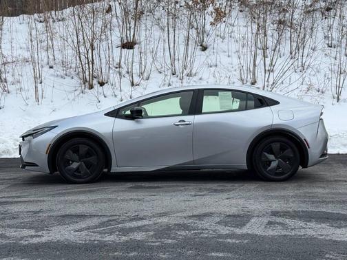 2023 Toyota Prius LE