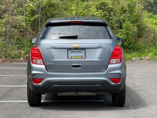 Pewter 2020 Chevrolet Trax LS