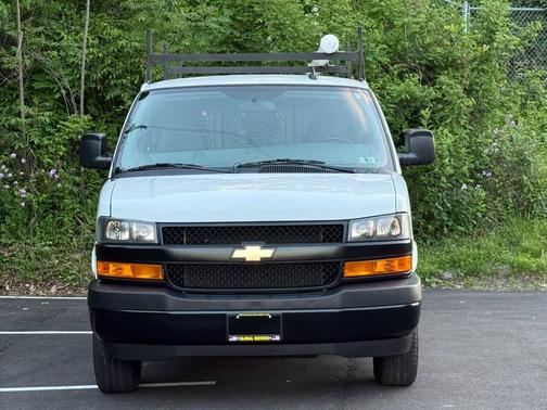 Summit White 2020 Chevrolet Express 2500 LT