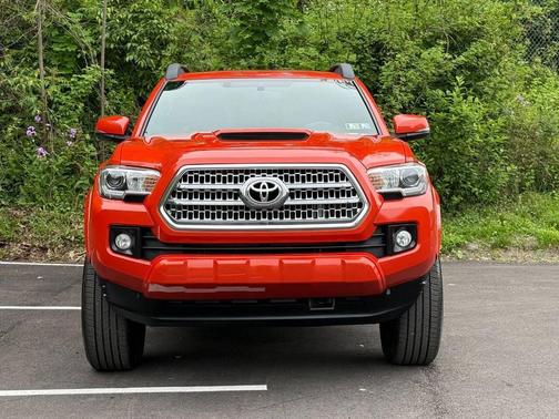 Inferno 2016 Toyota Tacoma TRD Sport