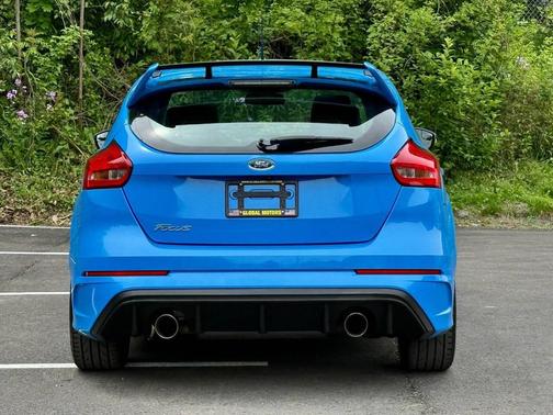 Nitrous Blue Quad-Coat 2017 Ford Focus RS Base