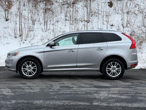 2015 Volvo XC60 T5 Platinum