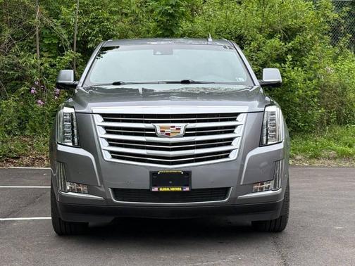 Pewter 2018 Cadillac Escalade Platinum