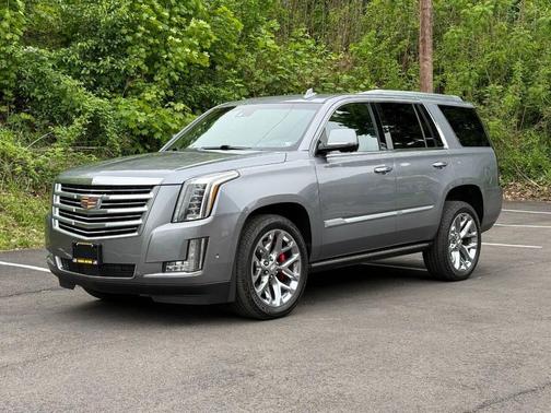 Pewter 2018 Cadillac Escalade Platinum