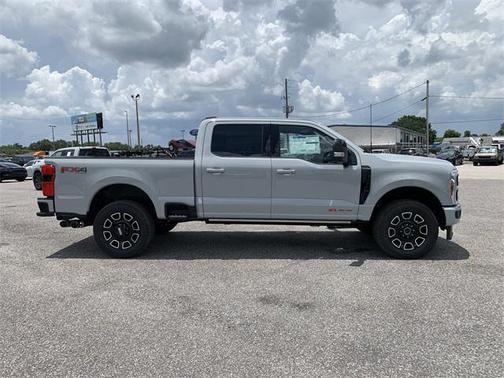 2025 Ford F-250 Platinum