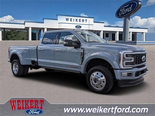 2026 Ford F-450 Platinum