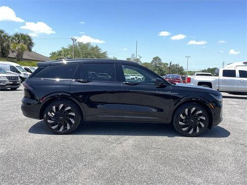 2024 Lincoln Nautilus Reserve