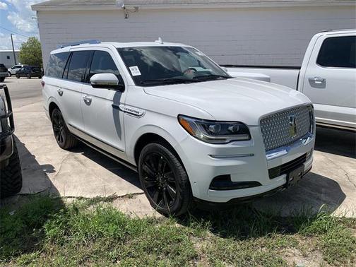 2023 Lincoln Navigator Reserve
