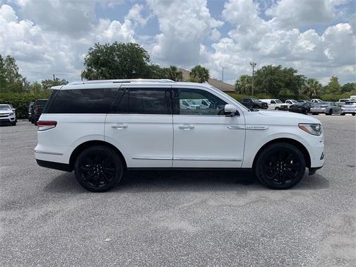 2023 Lincoln Navigator Reserve