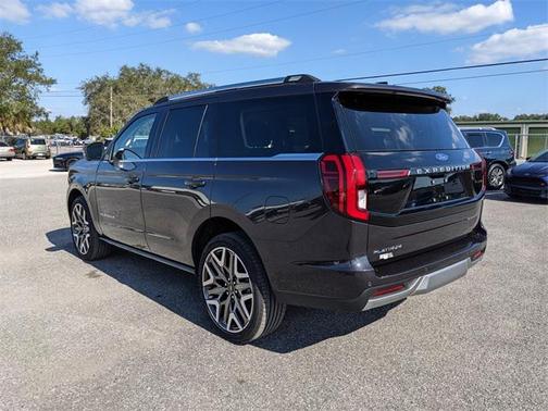 2026 Ford Expedition Platinum