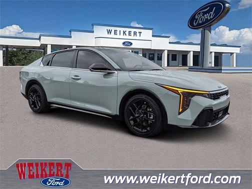 2025 Kia K4 GT-Line Turbo