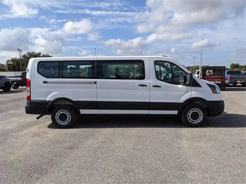 2026 Ford Transit-350 XL