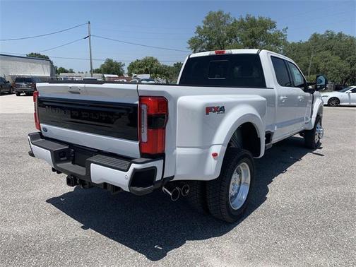 2025 Ford F-450 Platinum