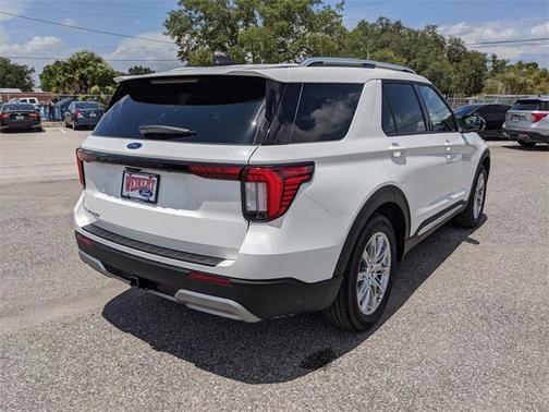 2025 Ford Explorer Platinum