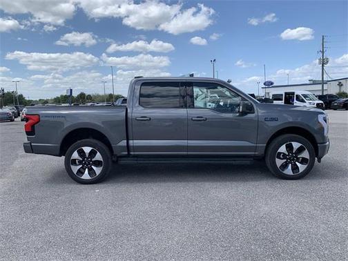 2025 Ford F-150 Lightning Platinum