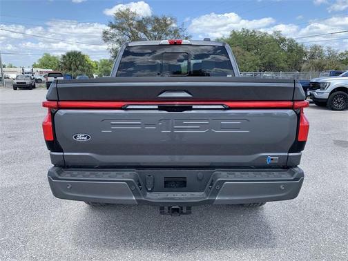 2025 Ford F-150 Lightning Platinum