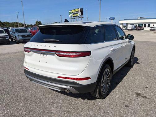 2025 Lincoln Corsair Reserve