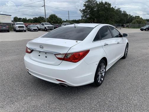 2011 Hyundai SONATA SE