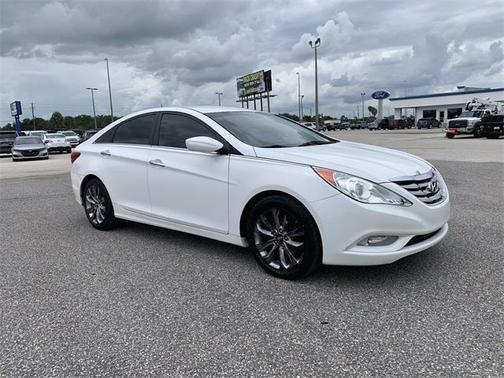 2011 Hyundai SONATA SE