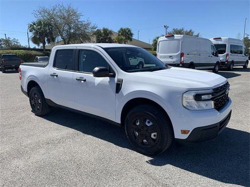 2022 Ford Maverick XL