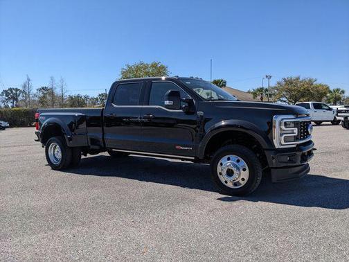 Agate Black Metallic 2025 Ford F-450 Platinum