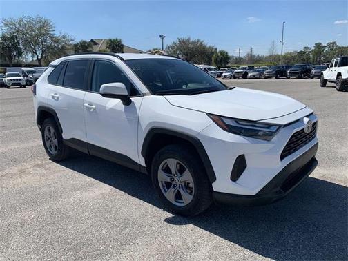 2022 Toyota RAV4 XLE
