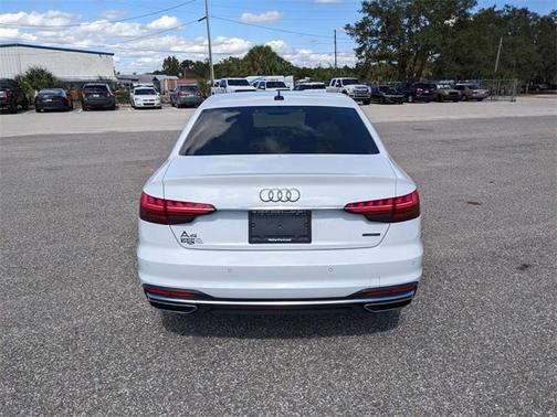 2022 Audi A4 40 Premium Plus