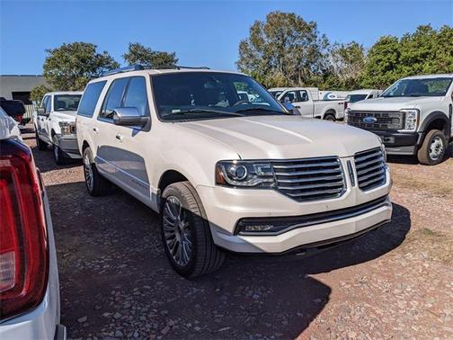 2017 Lincoln Navigator L Reserve