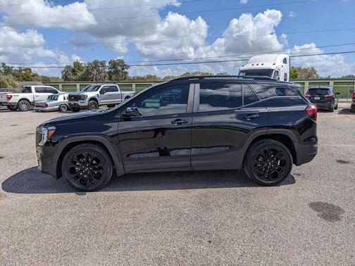 2022 GMC Terrain SLE