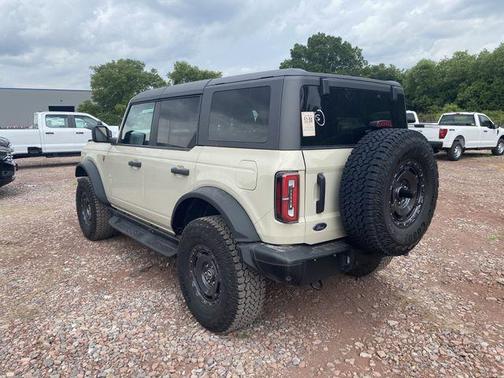Desert Sand 2025 Ford Bronco Badlands